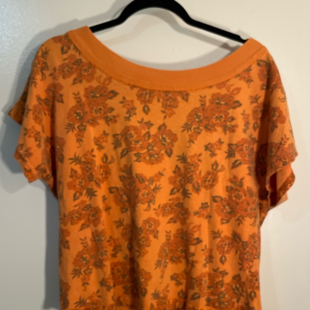 VINTAGE TRAFFIC JAM Floral Tee
